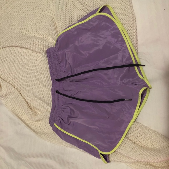 Sport shorts. - Picture 3 of 4